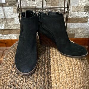 LUCKY BRAND Women’s Black Suede-Like Ankle Boots Sz. 8